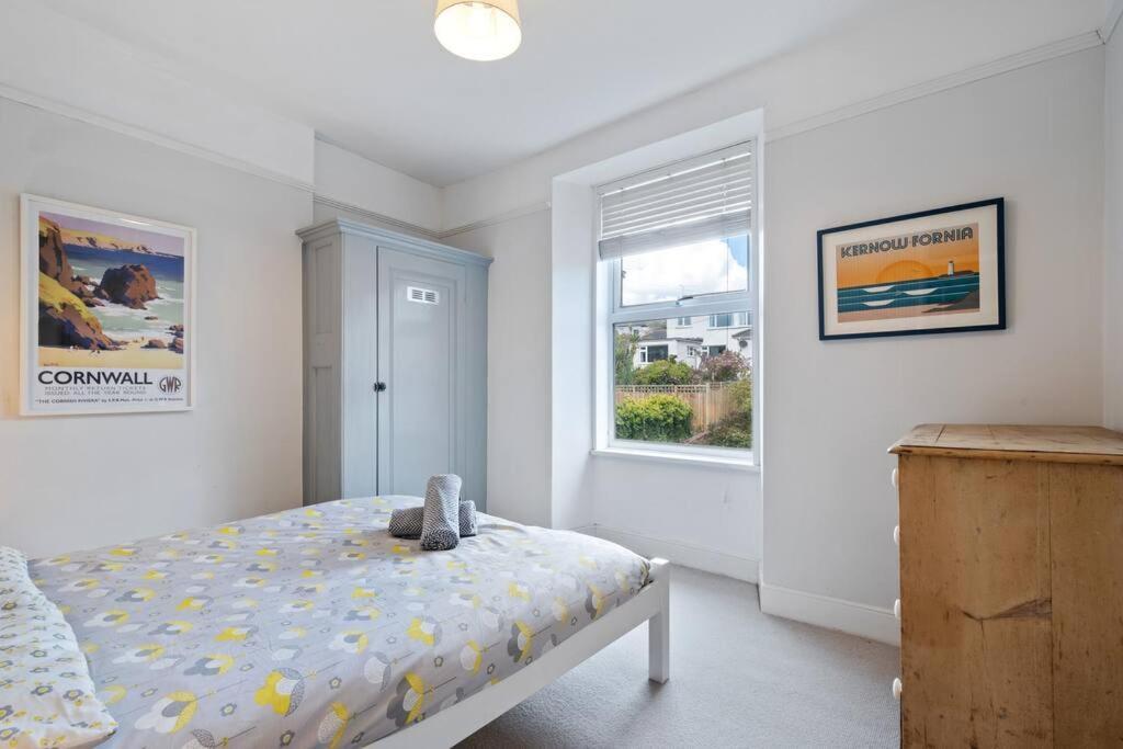 Pendennis - Bright Victorian Flat, Sea Views & Close To Beach Falmouth Zewnętrze zdjęcie